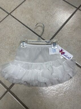 Infant Size 6 Months Layered Bouffant Half Slip New with tag